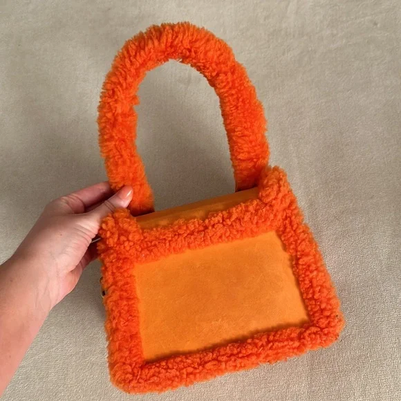 Jacquemus Orange Shearling Chiquito Moyen